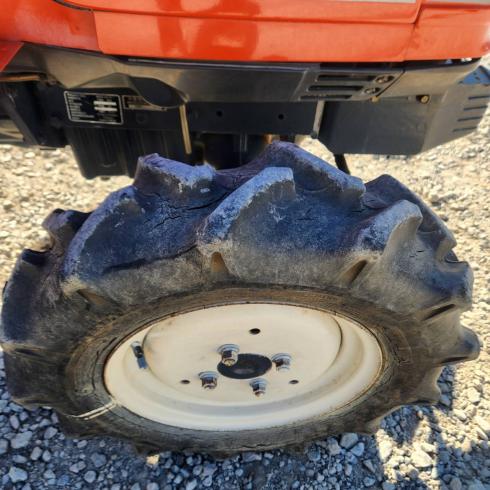 トラクター B52 写真11