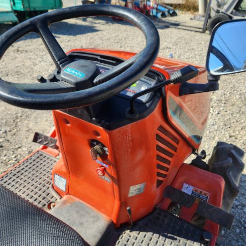 トラクター B52 写真８