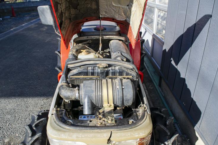 トラクター F-180  写真７