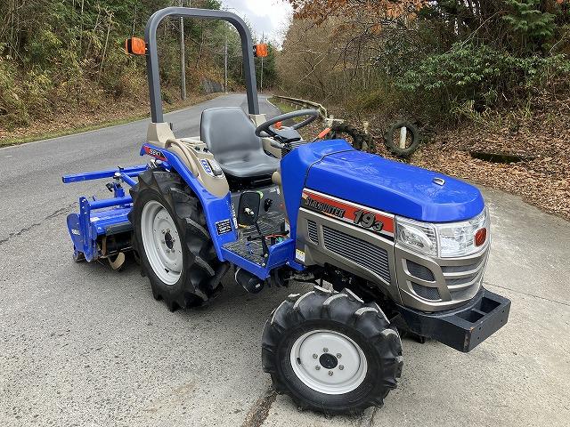 イセキ トラクター 写真