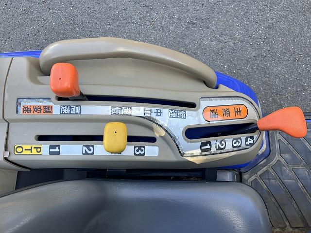 トラクター TH193 写真８