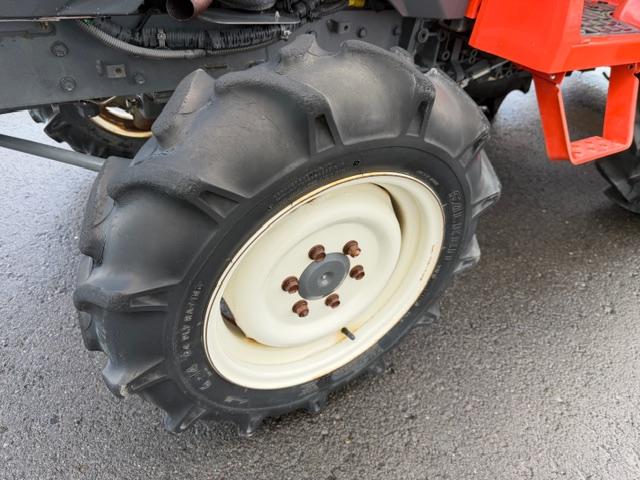 トラクター T245 写真７