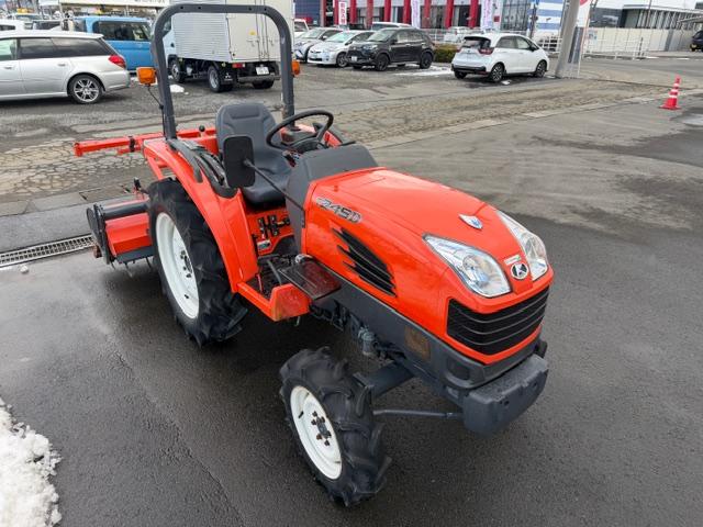 トラクター T245 写真２