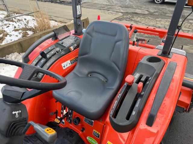 トラクター T245 写真５