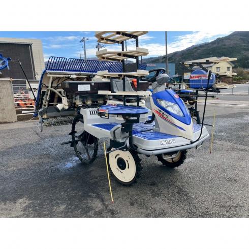 田植機 NP70G-LF 写真２