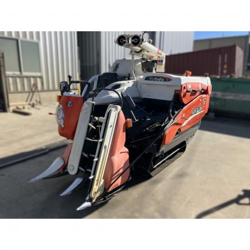 クボタ コンバイン 写真