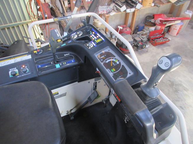 コンバイン V450 写真７