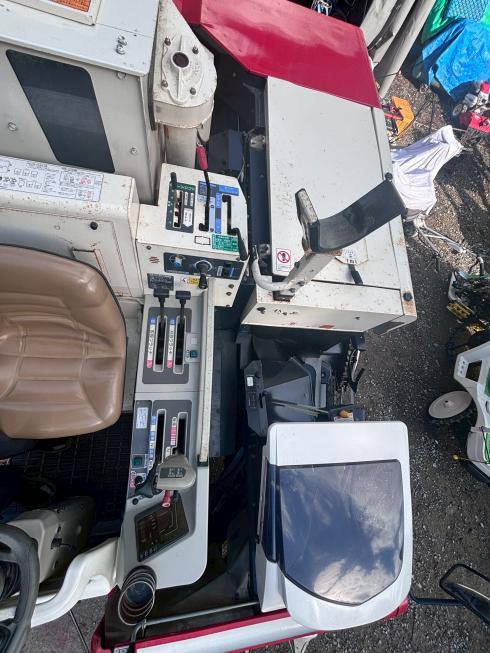 コンバイン GC336 写真５