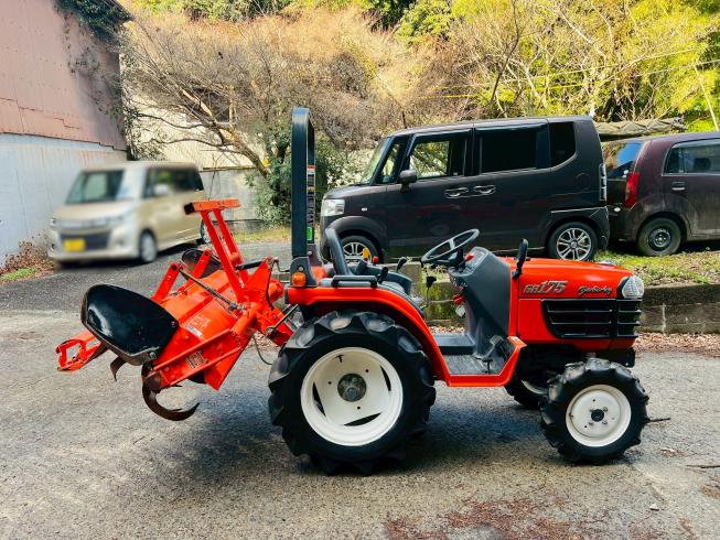 トラクター GB175 写真３