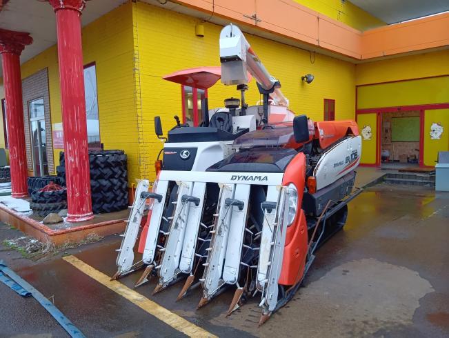 クボタ コンバイン 写真