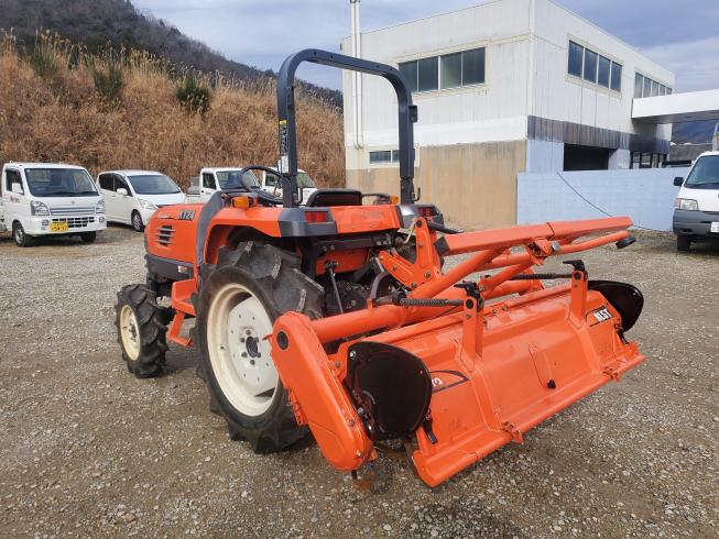 トラクター KT24 写真４