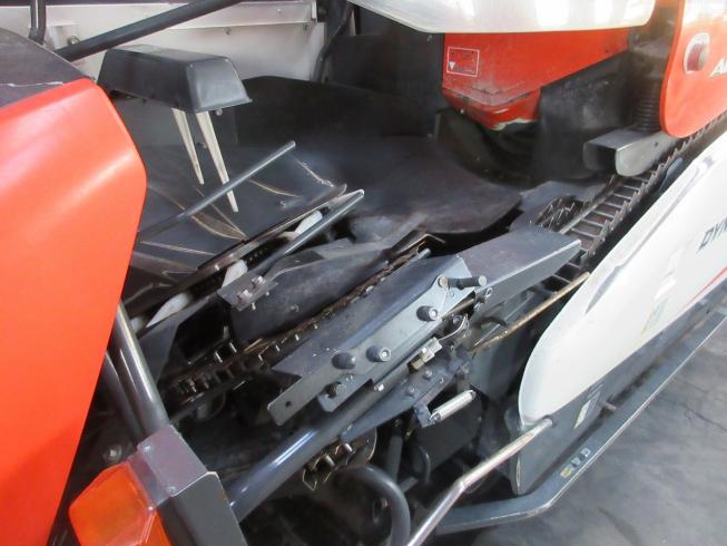 コンバイン ER467SD4MW 写真９