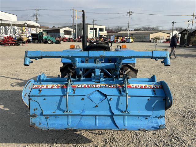 トラクター MT1801D 写真３