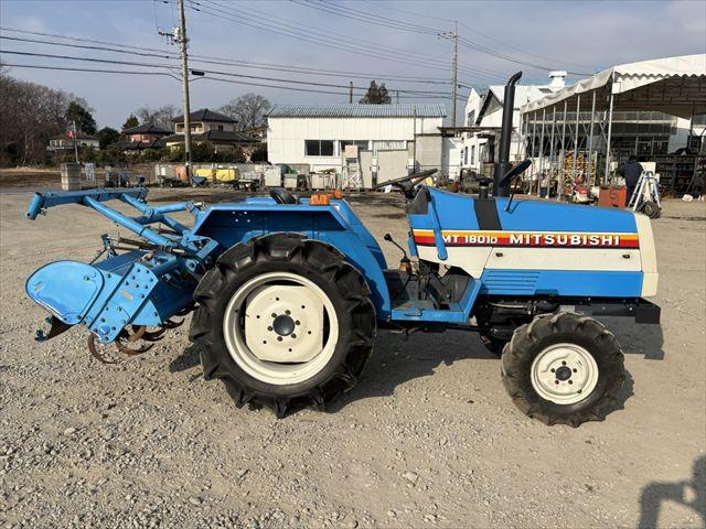 トラクター MT1801D 写真４