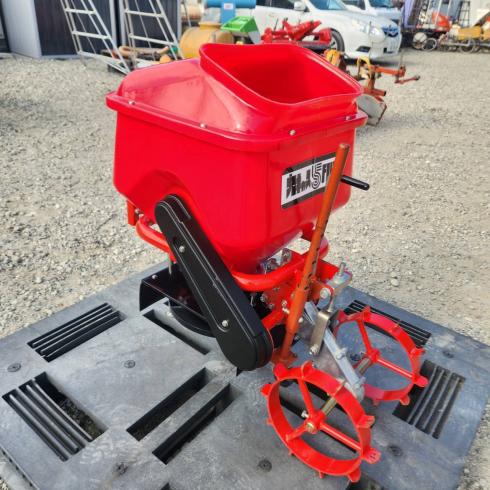 施肥機 ブロキャス5 写真３