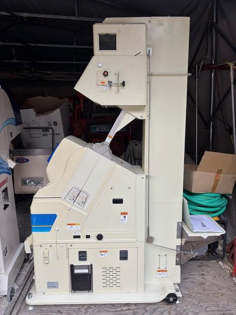 色彩選別機（ピカ選） FGS-500S（４） 写真９