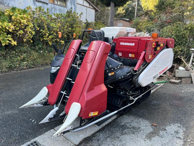 ヤンマー コンバイン 写真