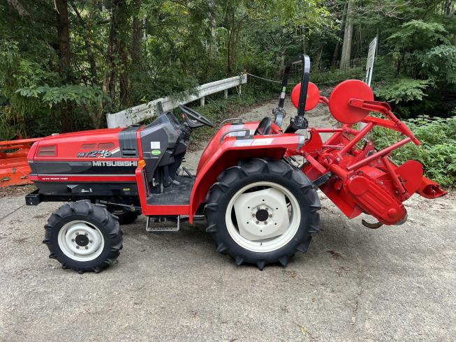 トラクター MT246 写真４