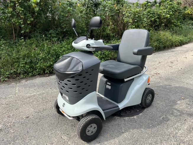 セニアカー ET4D9 写真４