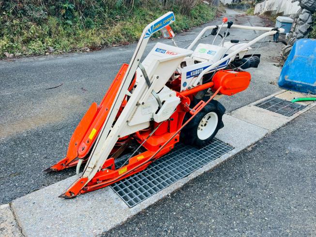 クボタ バインダー 写真