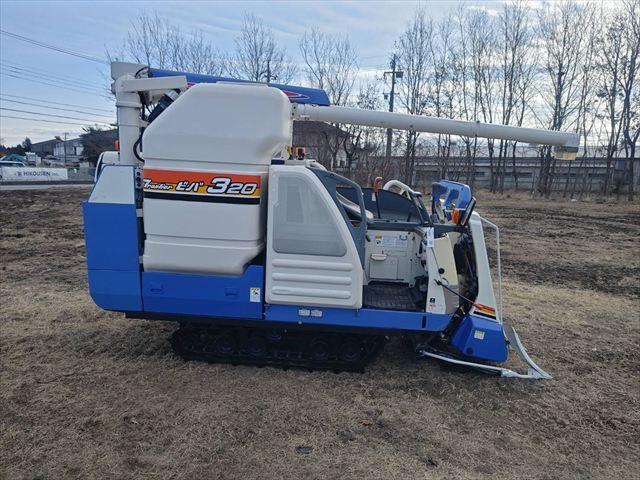 コンバイン HVG320 写真２