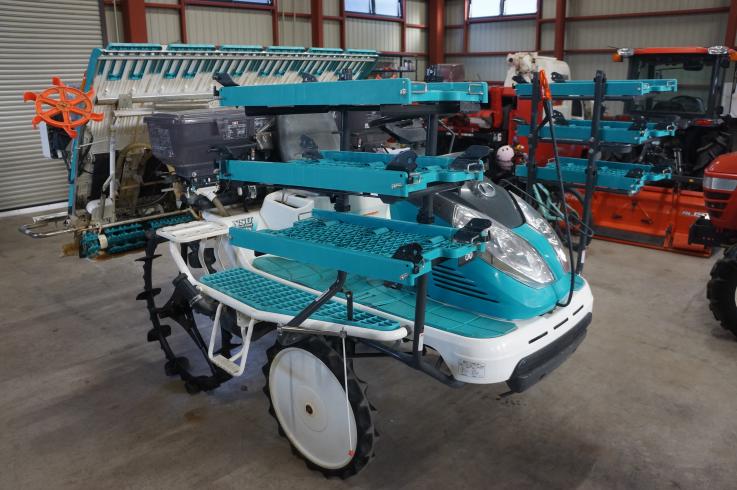 クボタ 田植機 写真