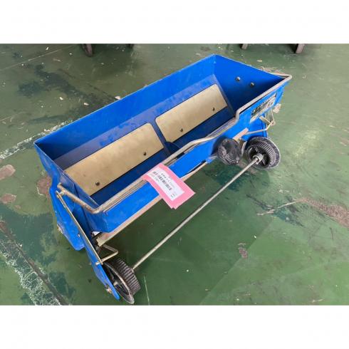 イセキ 播種機 写真