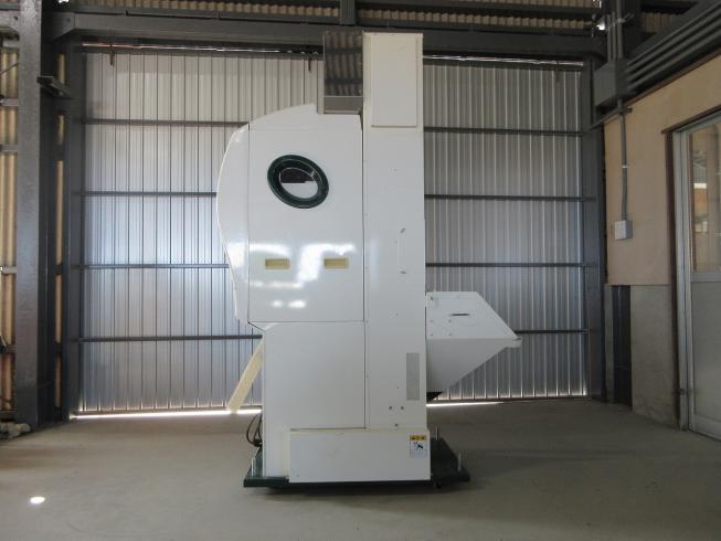 色彩選別機 SCS-32S 写真７