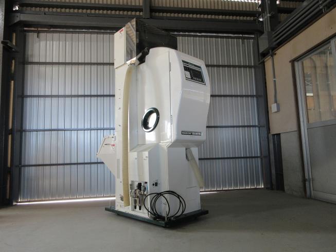 色彩選別機 SCS-32S 写真３