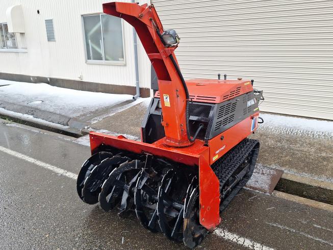 フジイ 除雪機 写真