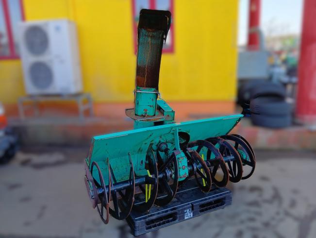 タカキタ スノーロータリー 写真