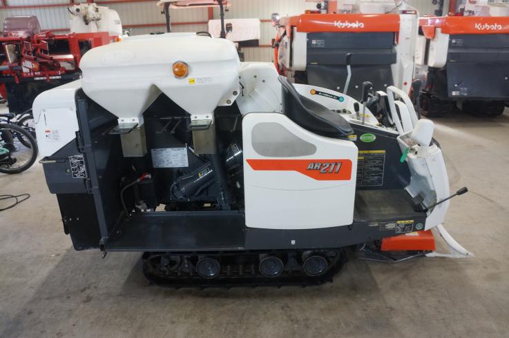 コンバイン AR211 写真６