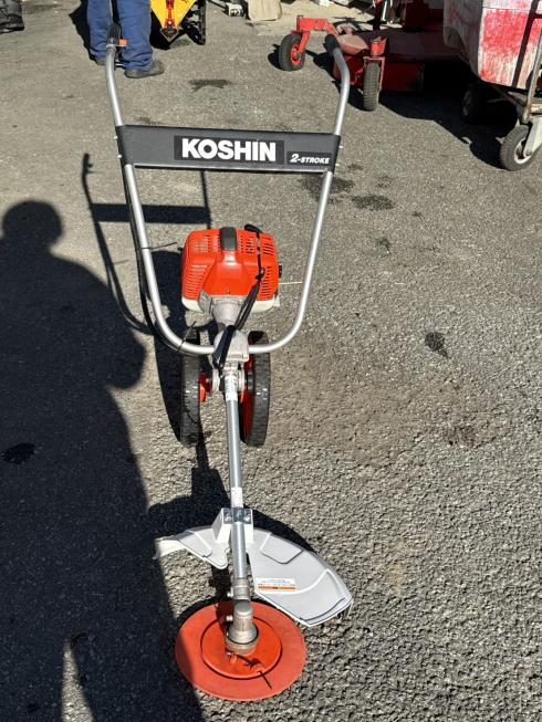 草刈機 EBC-26C 写真２