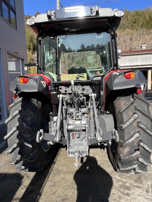 トラクター MF5710C 写真４