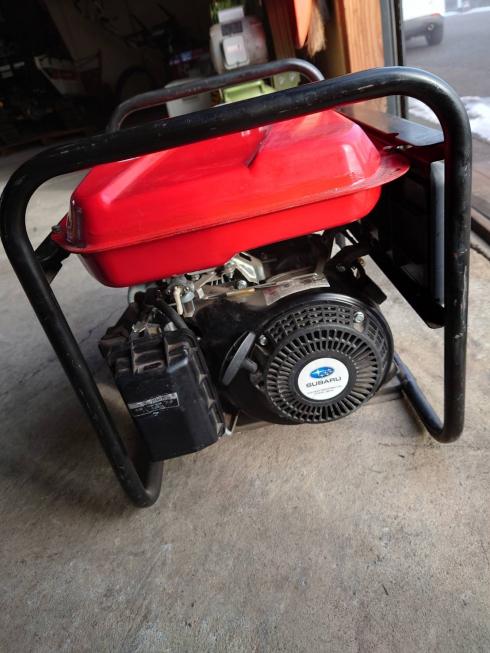 発電機 EGR2400　 写真２