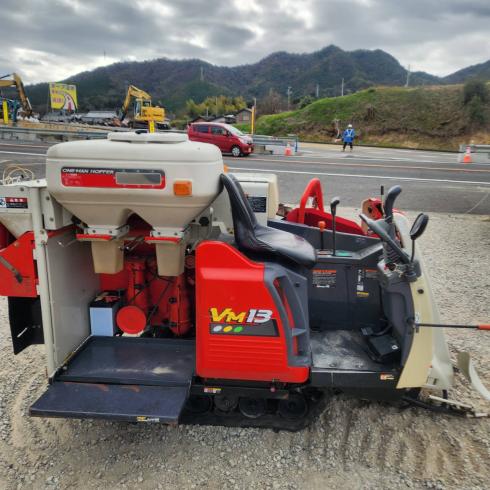 コンバイン VM13 写真３