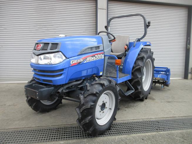 イセキ トラクター 写真