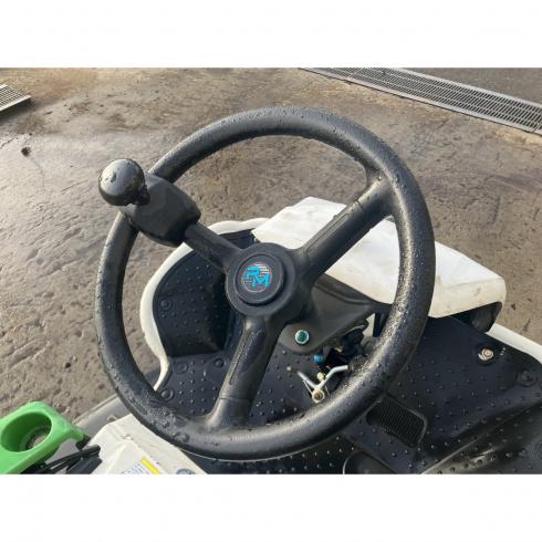 乗用草刈機 RM83G 写真６