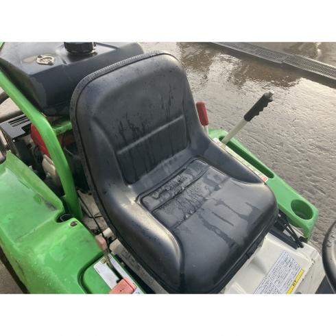 乗用草刈機 RM83G 写真７