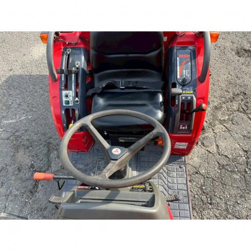 トラクター MTZ21 写真９