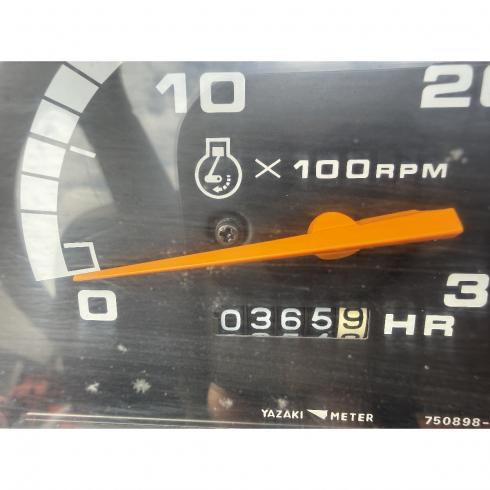 トラクター MTZ21 写真８