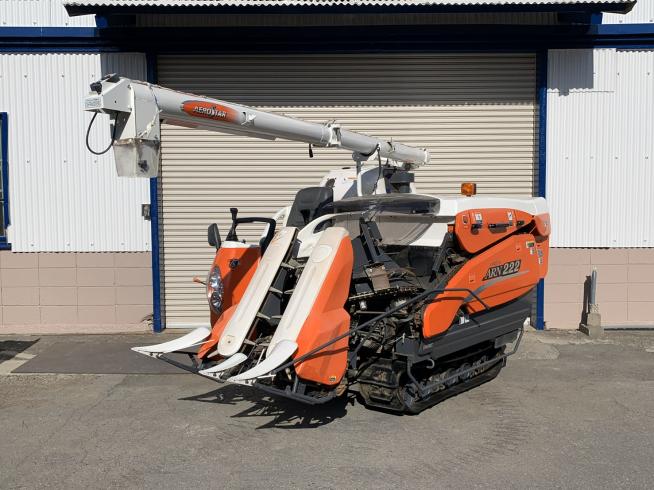 クボタ コンバイン 写真