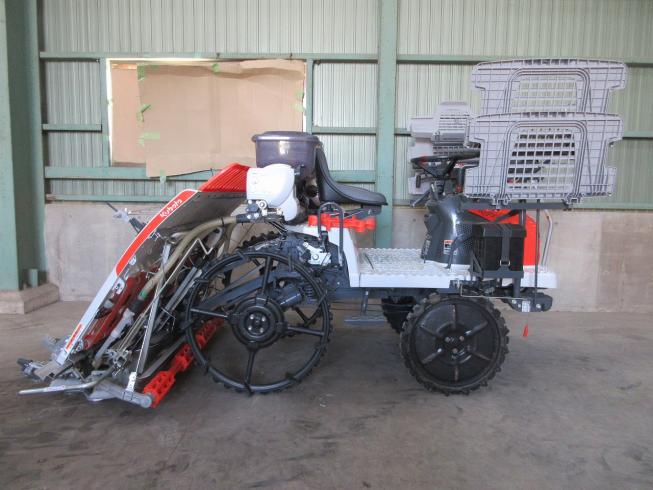 田植機 AW5-F 写真３