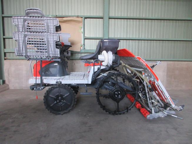 田植機 AW5-F 写真４