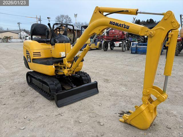 コマツ ミニユンボ 写真