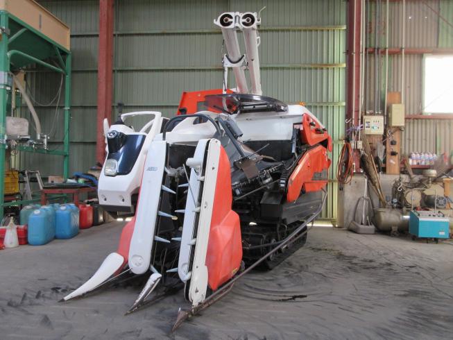 クボタ コンバイン 写真