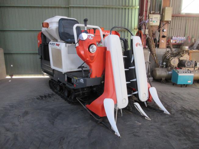 コンバイン ER213 写真２