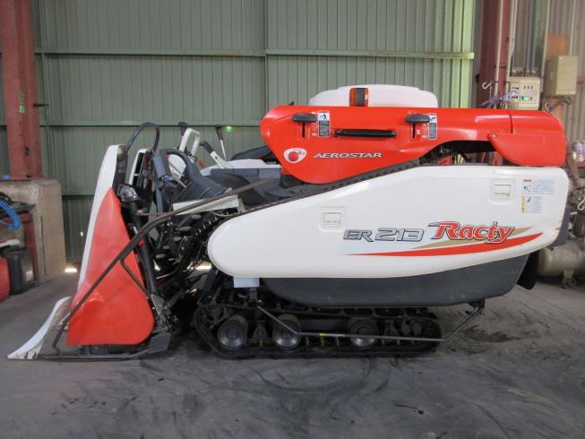 コンバイン ER213 写真３