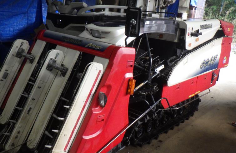 コンバイン GC447 写真２