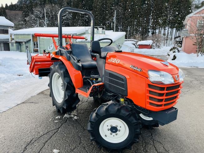 トラクター KB20(F) 写真２